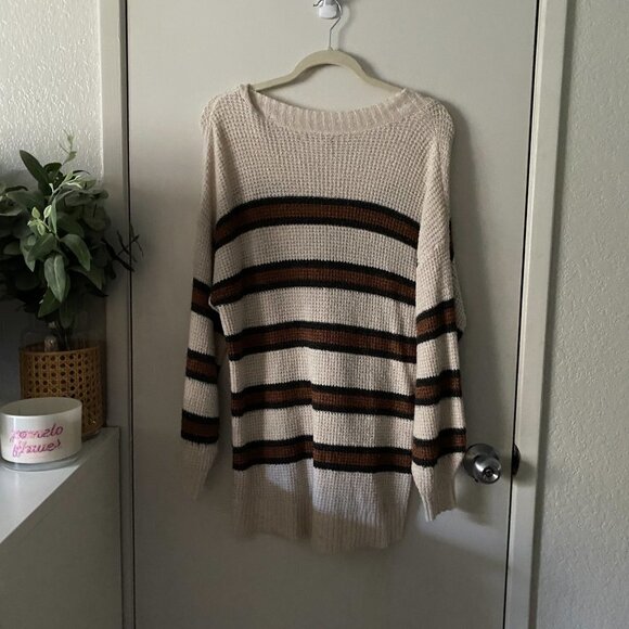 🦋 AMERICAN EAGLE Dreamspun Striped Oversized V-Neck Long Sleeve Knit Sweater - Picture 5 of 5